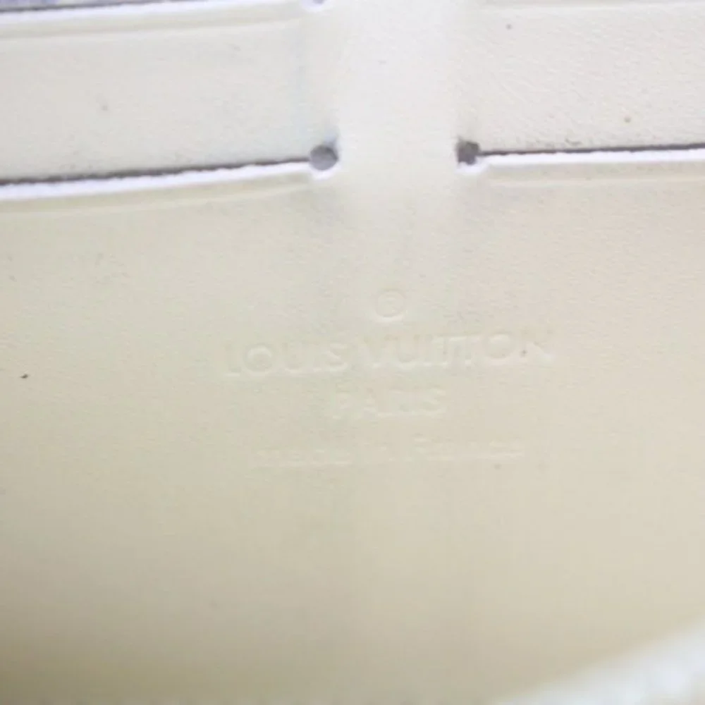 Authentic Louis Vuitton Long Wallet Suhali
